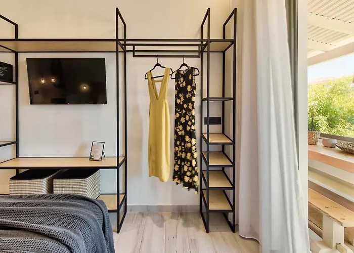 Aparthotel Nomas Living 4*