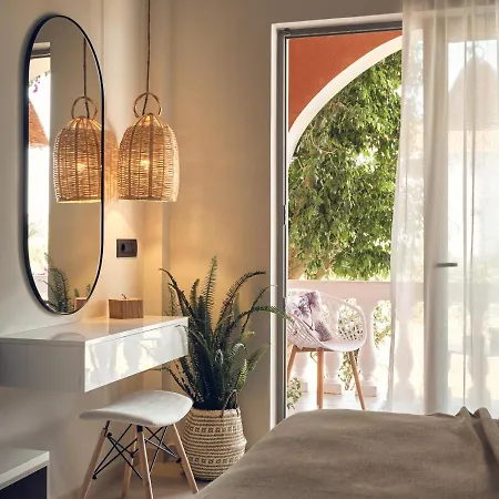 Aparthotel Nomas Living