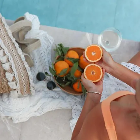 Aparthotel Nomas Living Kalamákion