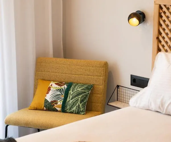 Nomas Living מלון דירות Kalamákion